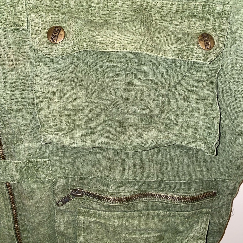 Protest Clothing Multiple Purpose Vest. - Picture 10 of 11